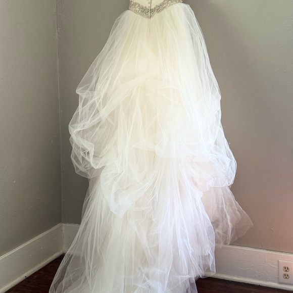 Casablanca Bridal Gown - Picture 3 of 16